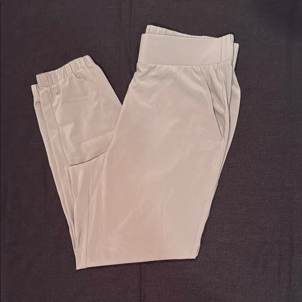 GapFit lightweight joggers